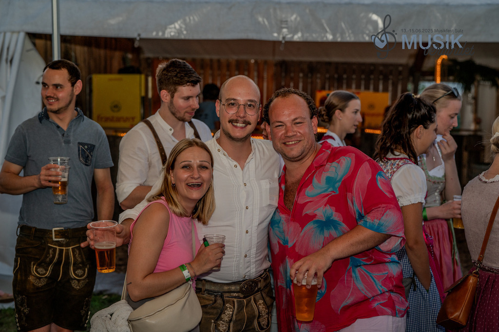 DSC_3330 | "Fussifoto.com – Ihr Ansprechpartner für hochwertige Fotografie! Entdecken Sie kreative Bilder und professionelle Dienstleistungen. Kontaktieren Sie uns für Ihre Projekte!"