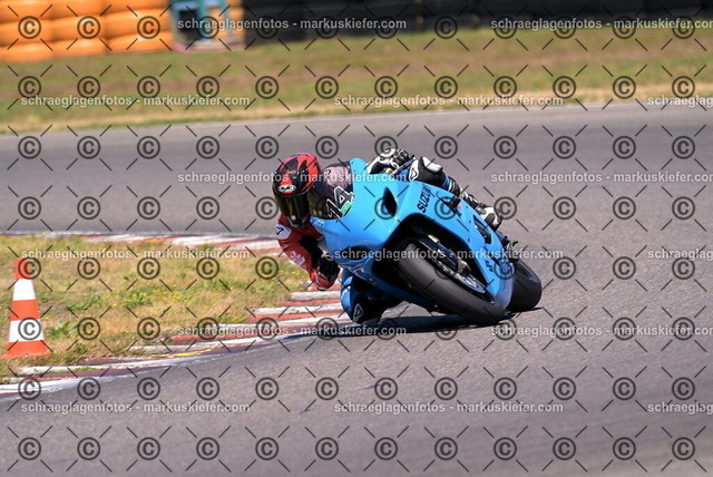 26bt04-1485 | markuskiefer.com - Realisiert mit Pictrs.com