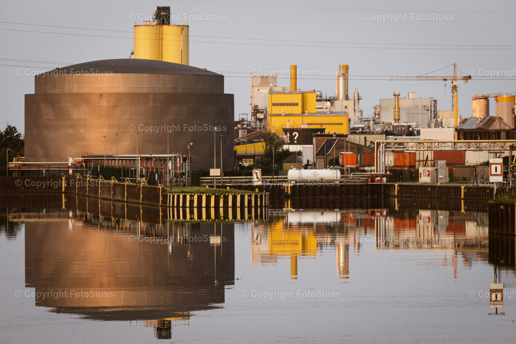 Ölhafen in Hamm | Der Ölhafen von Hamm Westfalen - Realisiert mit Pictrs.com