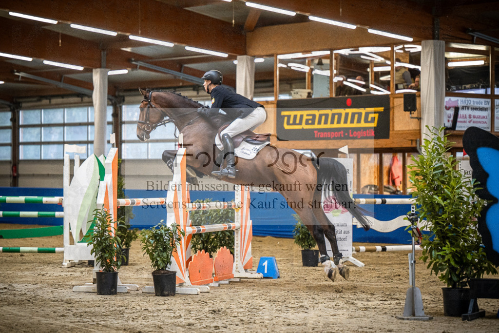 DOS_B1167 | Entdecke hochwertige Reitturnierfotos von Foto Oger. Professionell, emotional und authentisch – jetzt Lieblingsmomente im Shop bestellen.Deutschlandweite Turnierfotografie. - Realisiert mit Pictrs.com