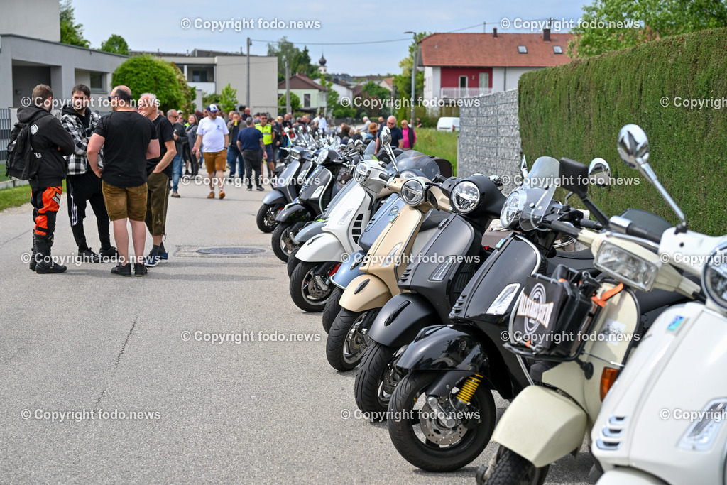 Lets Vespa togehter_ Neuhofen_ 05.05.2024-62 | 05.05.2024, Neuhofen, Kremsmuenster, AUT, Lets Vespa togehter 2024, Vespatreffen, im Bild Teilnehmer Vespatreffen, Motorsport Stadler