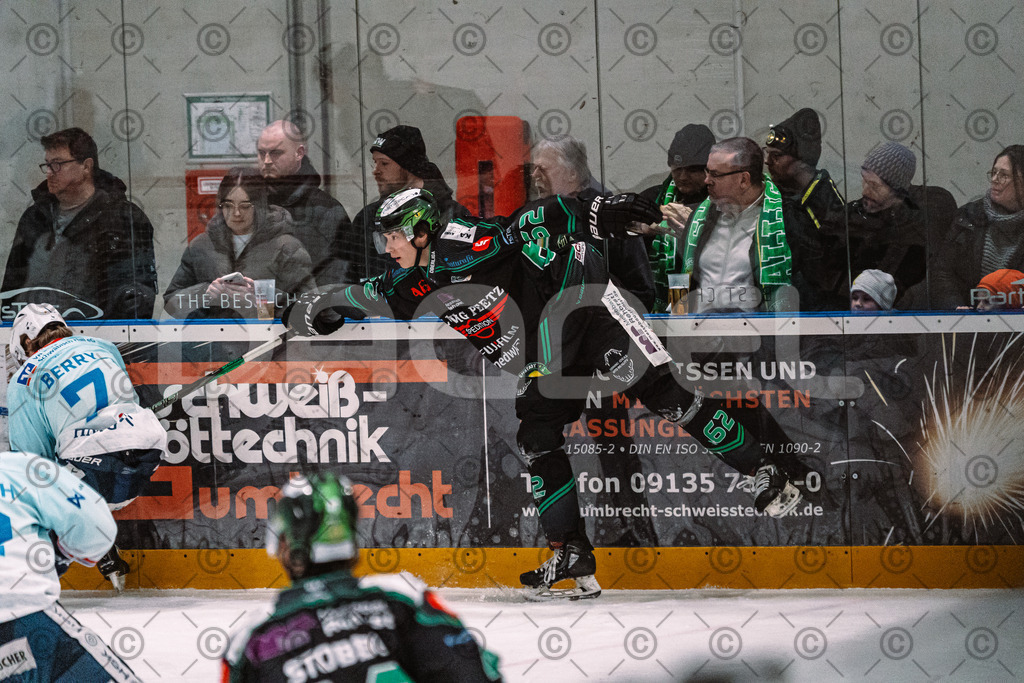Alligators_vs_Heilbronn_08_02_2026-15 | Höchstadt Alligators Fotogalerie: Eishockey-Action aus Franken. Professionelle Spielfotos, Portraits & Stadionbilder zum Download. Jetzt entdecken! - Realisiert mit Pictrs.com
