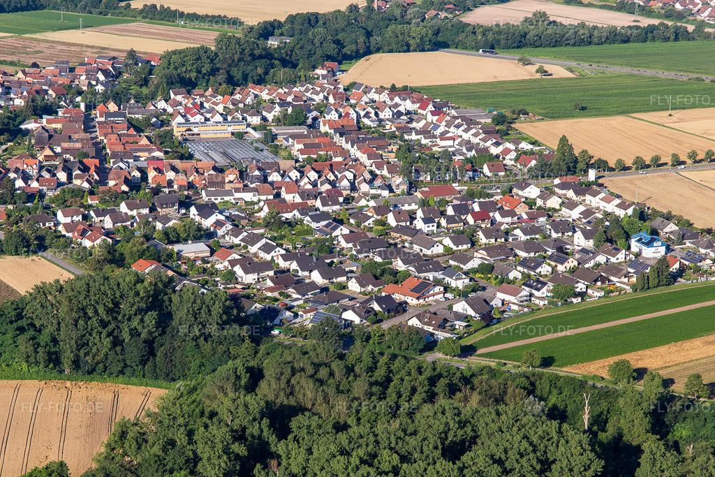 Luftbild: Ringstr in Kuhardt im Bundesland Rheinland-Pfalz in Deutschland. Foto: IMG_142523.jpg vom 09.07.2024 durch Werner Riehm/FLY-FOTO.de