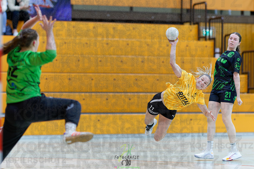 Frauen Oberliga Mitte (HHV); HSG Kleenheim/Langgöns II - HSG Eibelshausen/Ewersbach | Frauen Oberliga Mitte (HHV); HSG Kleenheim/Langgöns II - HSG Eibelshausen/Ewersbach am 01.11.2025 in Oberkleen (Weidig-Halle)Photo © 2025 - Jörg Heinrich - Realisiert mit Pictrs.com