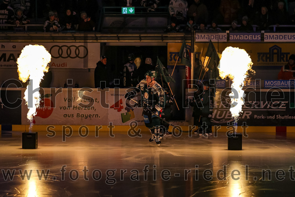 2026-01-18_032_TSV_Erding_gegen_Selber_Woelfe | Erding, Deutschland, 18.01.2026:Eishockey, Oberliga Süd 2025 / 2026, 38. Spieltag, TSV Erding gegen Selber Wölfe, Endergebnis: 2:3 n.V.Foto: Christian Riedel / fotografie-riedel.net