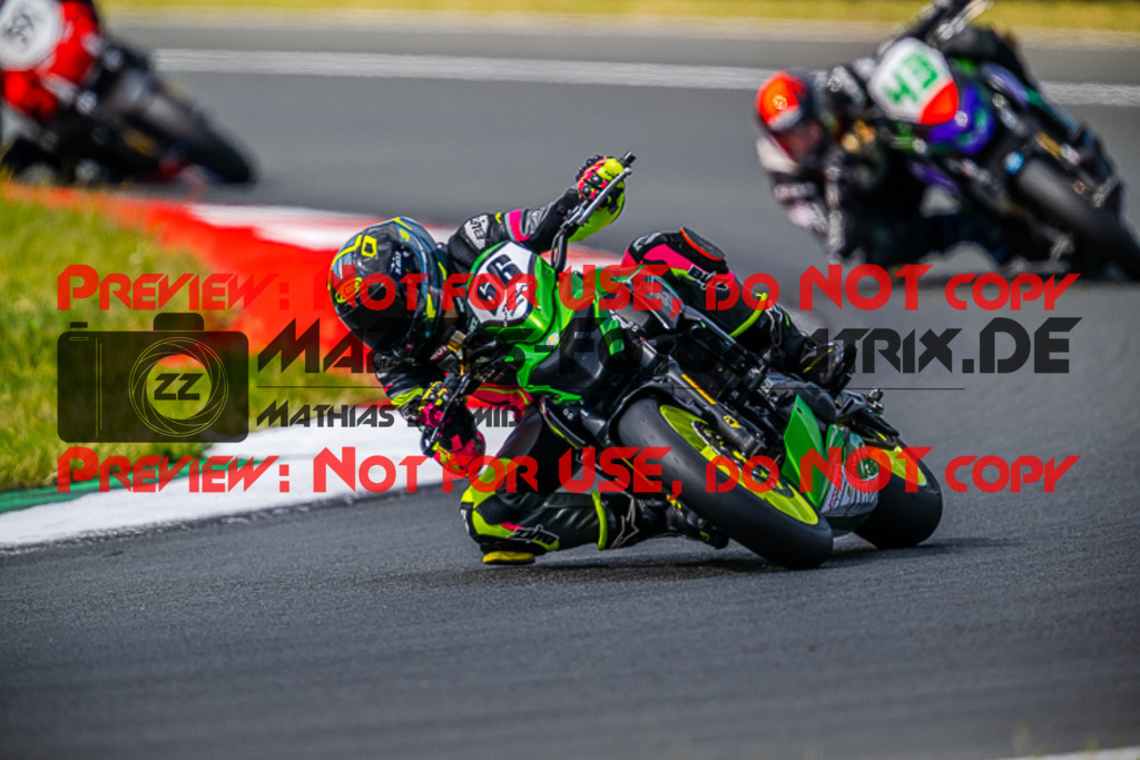 MaZZes_FotoMatrix_220522_4942 | Fotograf Mathias Schmid
Sportfotograf,
Eventfotograf,
Hochzeitsfotograf,
Portraitfotograf