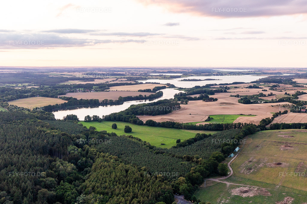 Luftbild: Große Lanke in Oberuckersee im Bundesland Brandenburg in Deutschland. Foto: IMG_116346.jpg vom 17.07.2019 durch Werner Riehm/FLY-FOTO.de