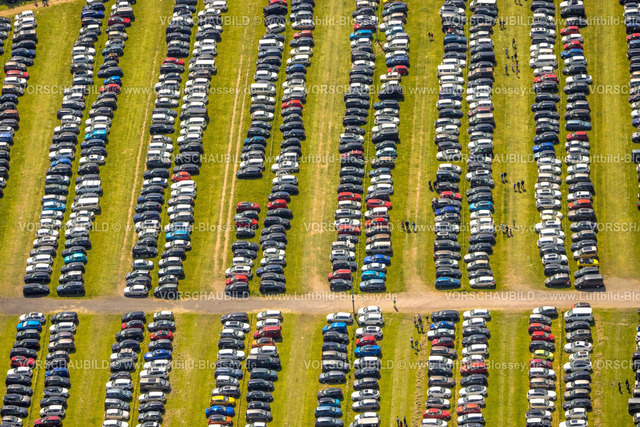 Bottrop230510222Kirchhellen | Luftbild, Parkplätze am Movie Park Germany, Freizeitpark zum Thema Film, Kirchhellen-Nord-Ost, Bottrop, Ruhrgebiet, Nordrhein-Westfalen, Deutschland