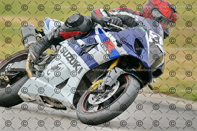 25bt05-0576 | markuskiefer.com - Realisiert mit Pictrs.com