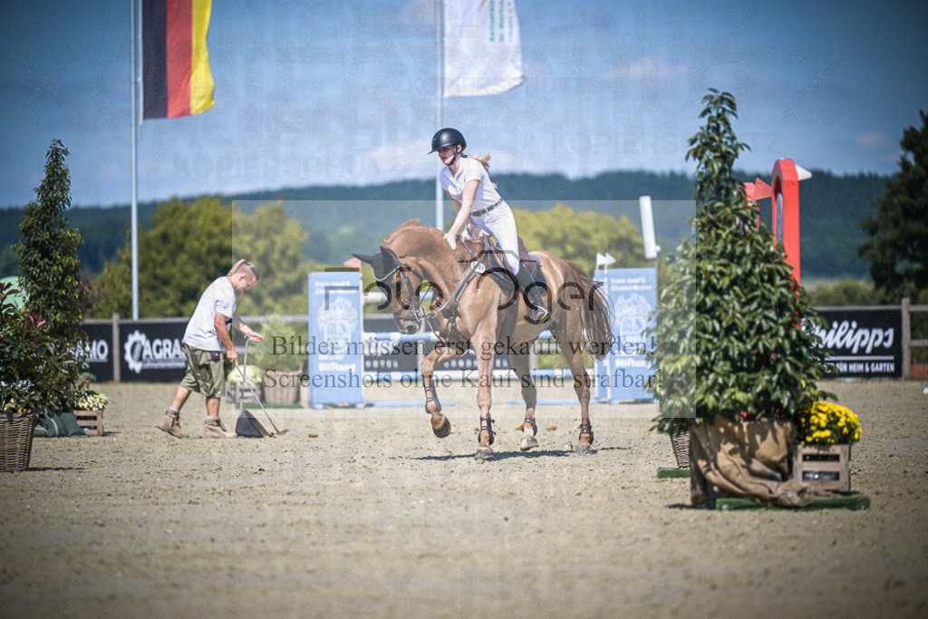 DOS_3433 | Entdecke hochwertige Reitturnierfotos von Foto Oger. Professionell, emotional und authentisch – jetzt Lieblingsmomente im Shop bestellen.Deutschlandweite Turnierfotografie. - Realisiert mit Pictrs.com