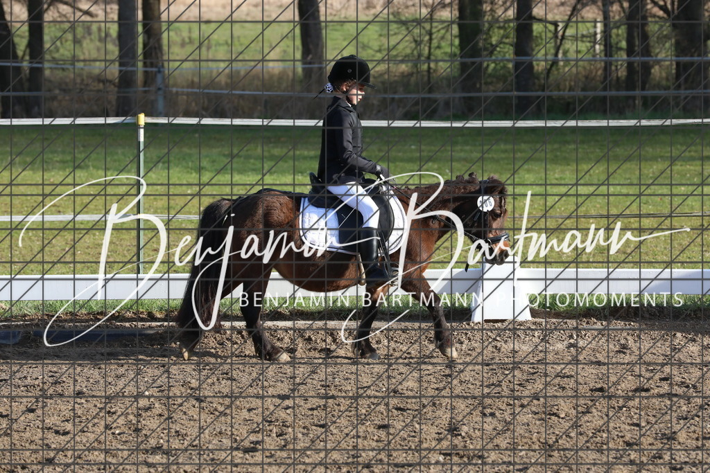 AZ2A2499 | Benjamin Bartmann Photomoments