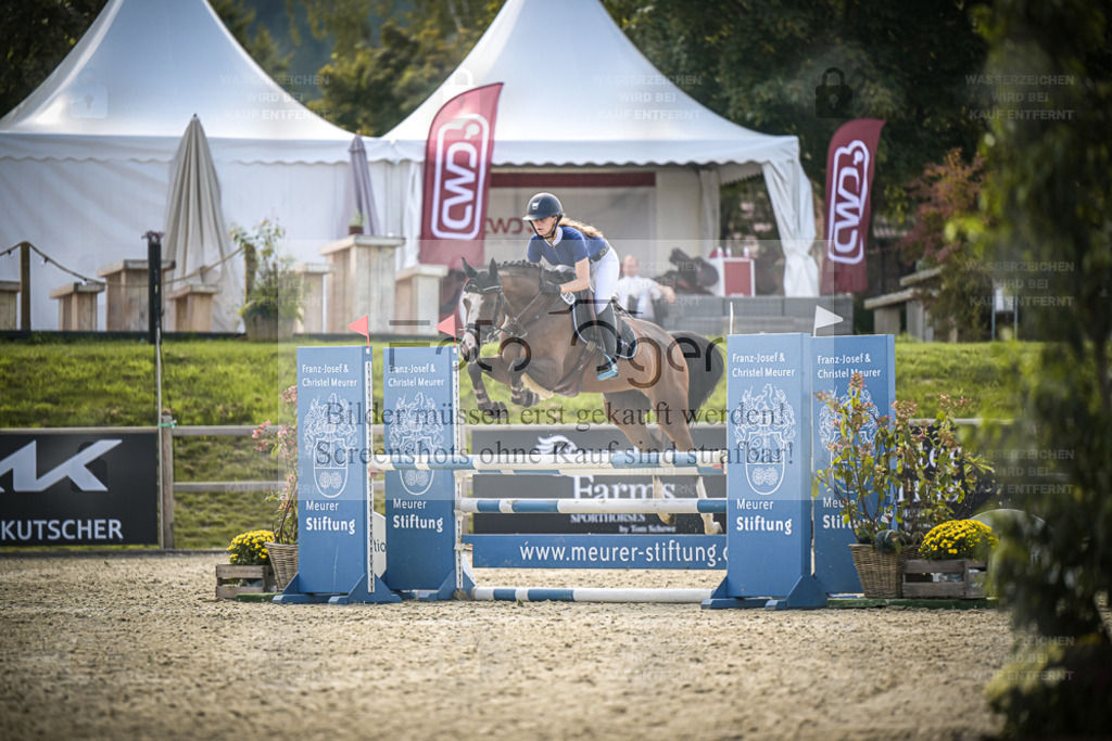 DOS_7975 | Entdecke hochwertige Reitturnierfotos von Foto Oger. Professionell, emotional und authentisch – jetzt Lieblingsmomente im Shop bestellen. - Realisiert mit Pictrs.com