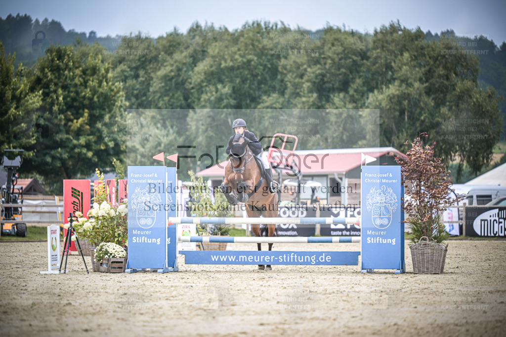 DOS_0919 | Entdecke hochwertige Reitturnierfotos von Foto Oger. Professionell, emotional und authentisch – jetzt Lieblingsmomente im Shop bestellen. - Realisiert mit Pictrs.com