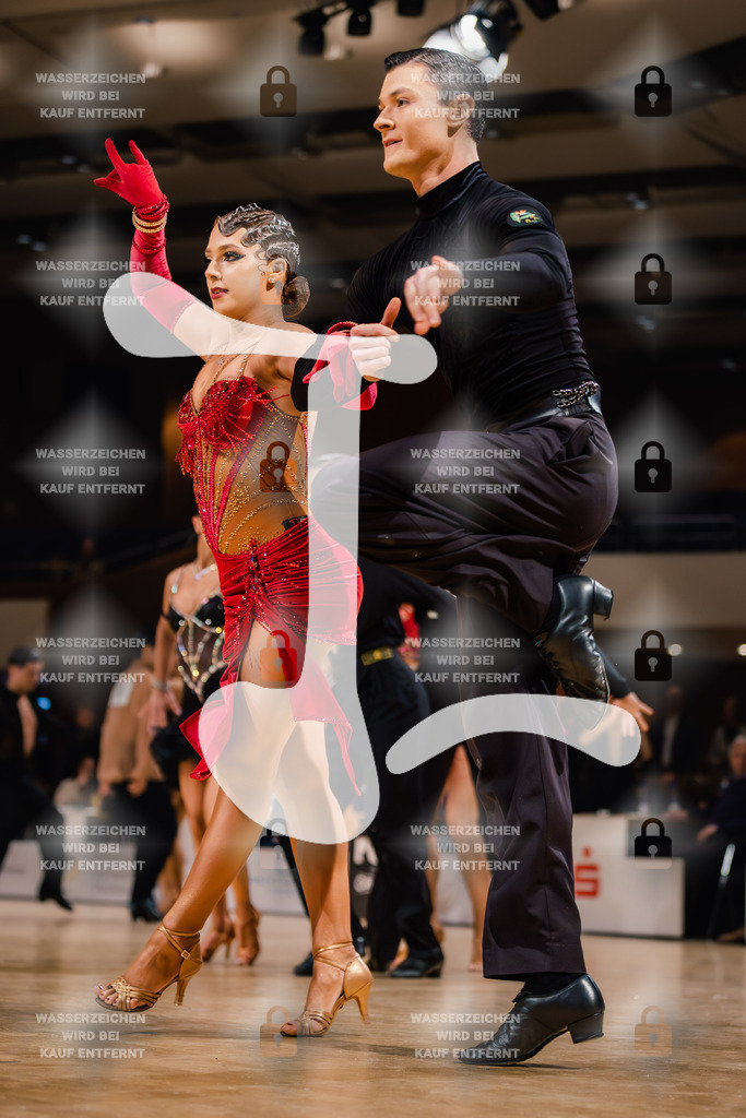 Goldstadtpokal 2025 - WDSF World Open Latin 20th (9) Heinz-Christoph Lode _ Sofiya Ganusyk (Austria)-2025-01-25-5052 | Webshop for digital downloads and prints of dance sport, event & show photographer Julian Link - Realisiert mit Pictrs.com
