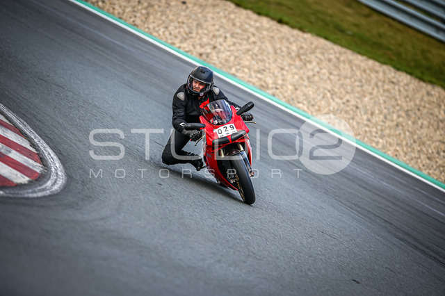 0029-240924_MO-028_29 | Deine Full-Service-Agentur für ✔️Videoproduktionen und ✔️Motorsportfotografie Jetzt Angebot anfragen!