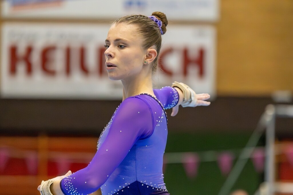 Deutsche Turnliga DTL (Bundesliga) der Frauen, 3. Wettkampftag 2025 in Ketsch***Alina Heinemann (KTG Hannover) am Boden | Deutsche Turnliga DTL (Bundesliga) der Frauen, 3. Wettkampftag 2025 in Ketsch***Alina Heinemann (KTG Hannover) am Boden - Realisiert mit Pictrs.com