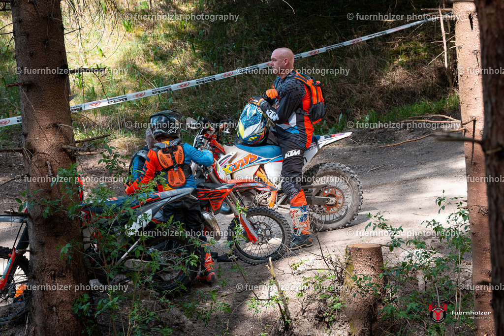fuernholzer_250501-C2-489 | Fotografische Impressionen von der Red Stag Enduro Extreme by fuernholzer-photography.com. Endurosport in Österreich fotografisch festgehalten von fuernholzer. Auftragsfotografie für Private, Gewerbefotos und Industriefotografie. Eventfotografie, Sportfotografie und Motorsportfotografie. Anbieter von Fotoworkshops, Fototraining, fotografischen Vorträgen und Fotoseminaren.