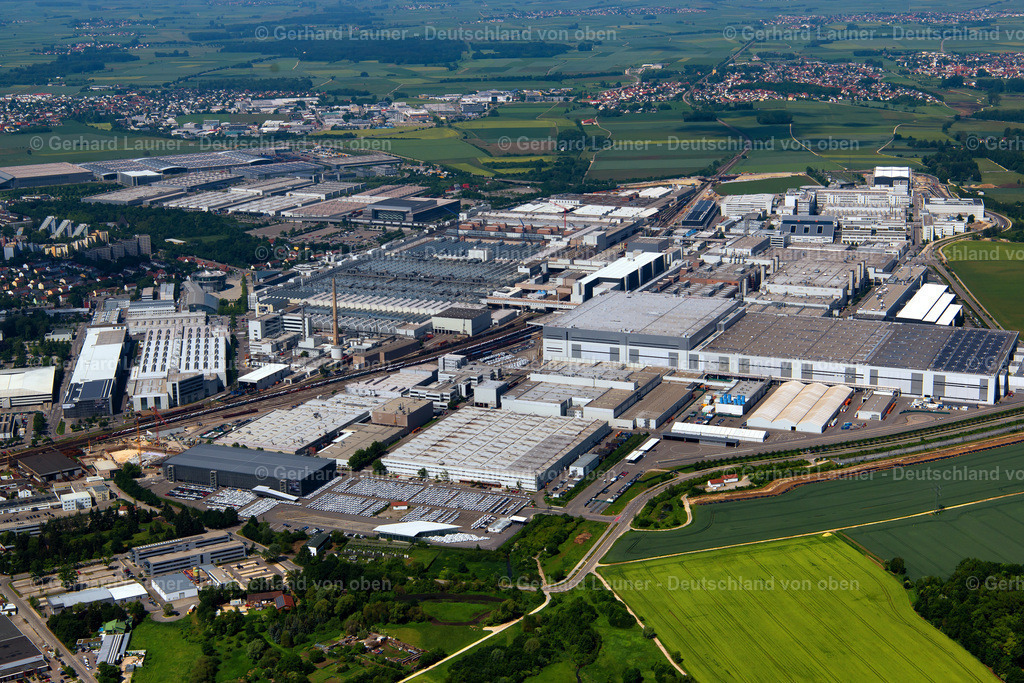 3803969 | Online-Shop für Luftbilder aus Deutschland. Seit über 45 Jahren baut Gerhard Launer das Luftbildarchiv mit unterschiedlichsten Themen stetig weiter aus.