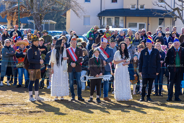 Bärentreiben in Steuerberg | Bildershop von pixelworld.at - Realisiert mit Pictrs.com