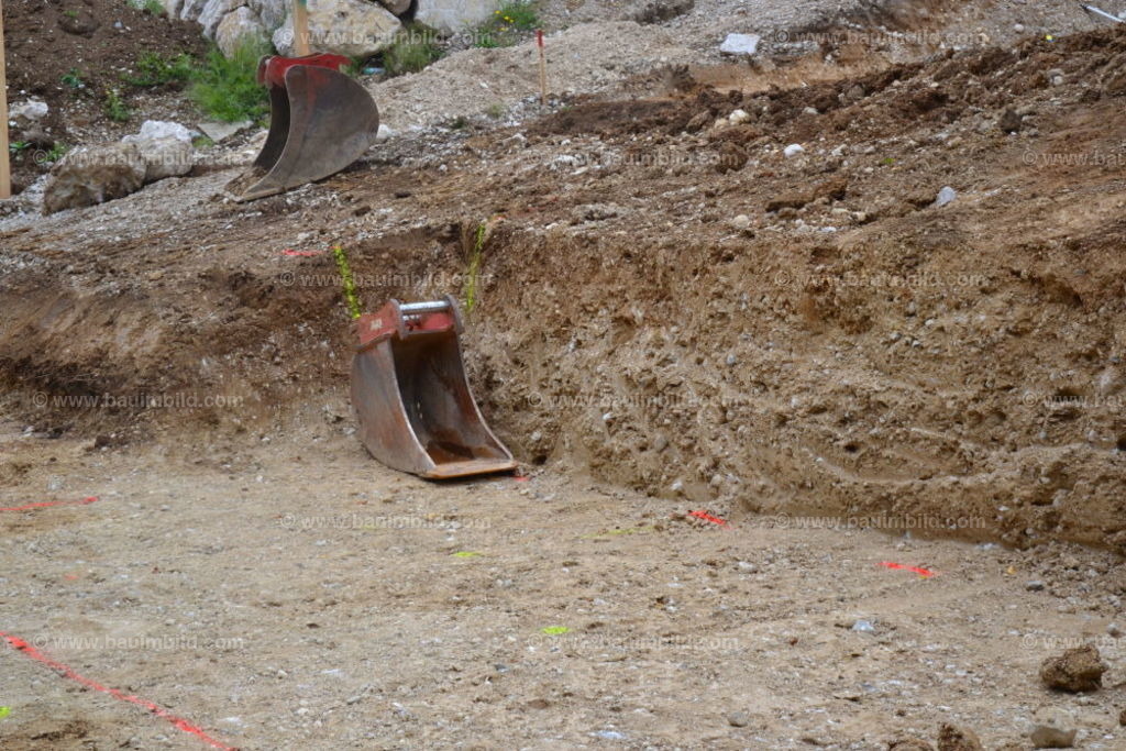 bib-lg02-erdarbeiten-0082 | Nach LV-Leistungsgruppen sortierte Detailfotos über den Bau eines Hauses. Alle Hausbau-Bilder direkt vom Urheber und Autor der Website Haus-Selber-Bauen.com