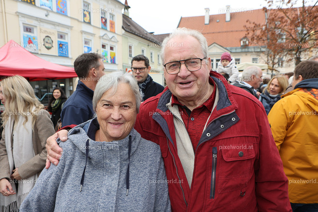 Faschingswecken am Hauptplatz Feldkirchen | Bildershop von pixelworld.at - Realisiert mit Pictrs.com