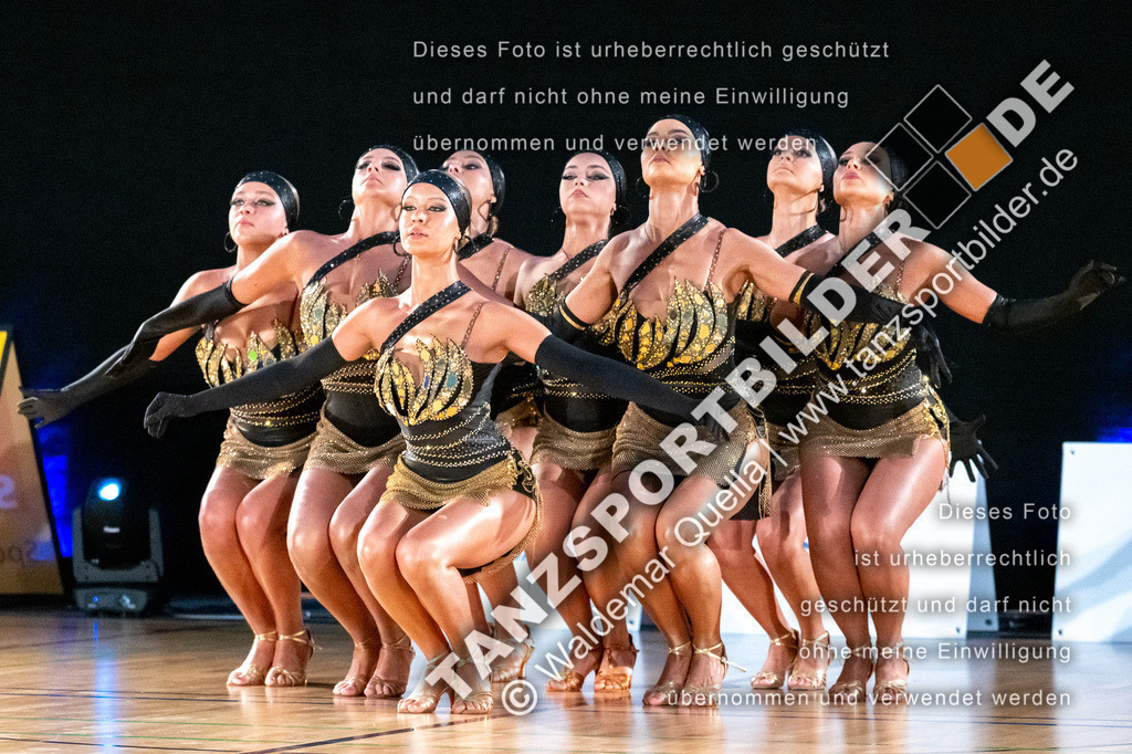 20250504-00118 | Hier finden Sie Tanz Bilder vom Latein und Standard Formationen tanzen. Sportbilder vom Tanzsport. Schöne Fotos und von Weltmeisterschaft, Europameisterschaft, Bundesliga, Regionalliga, Oberliga und Landesliga sowie von GOC Stuttgart, DanceComp, WM Bremen