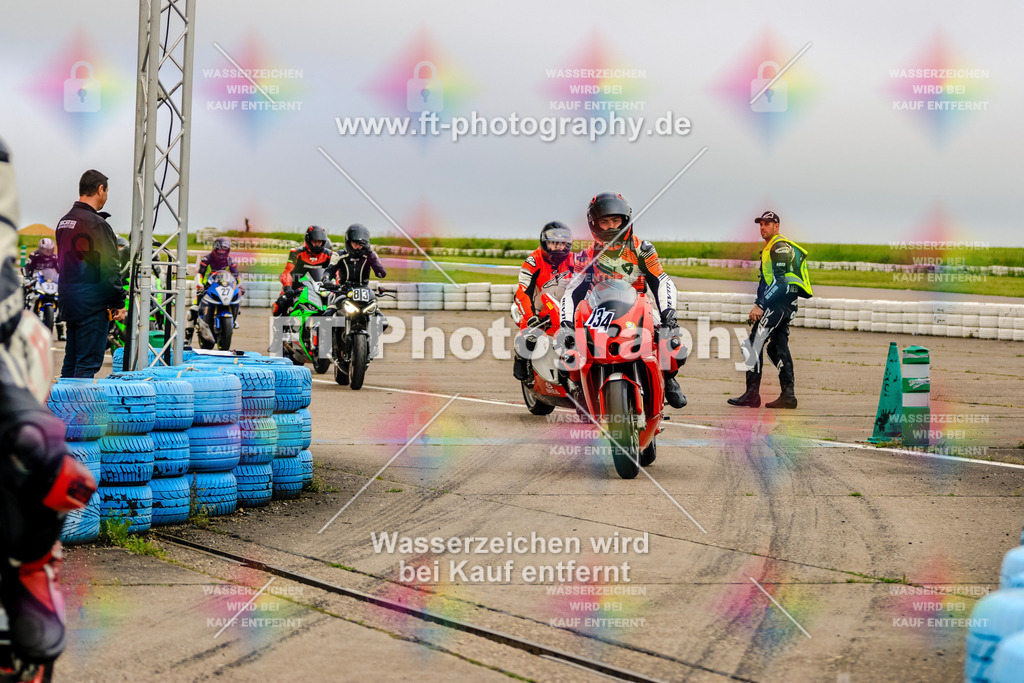 MotoTeam-7946 | Hier findet Ihr Bilder von Touristenfahrten auf der Nürburgring Nordschleife oder von anderen Veranstaltungen die ich besucht habe. Viel Spass beim Durch Schauen 