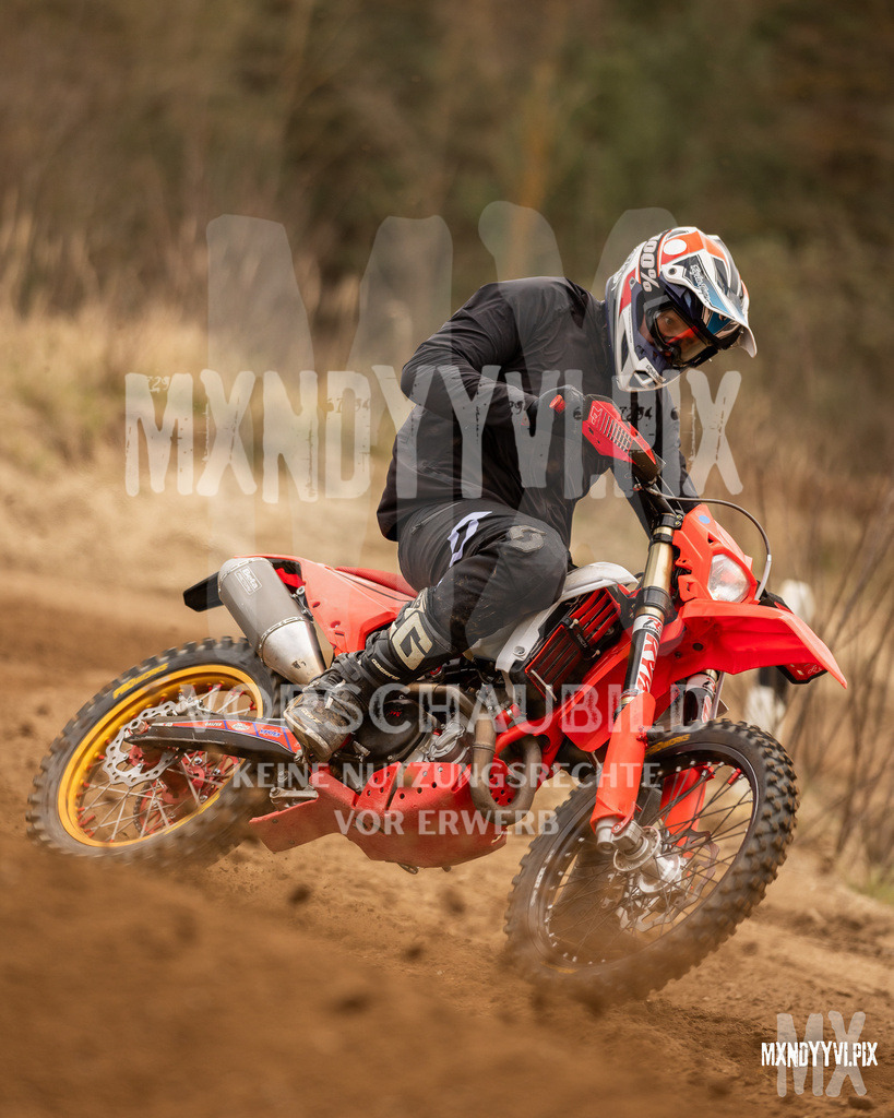 866A1274 | mxndyyvipix