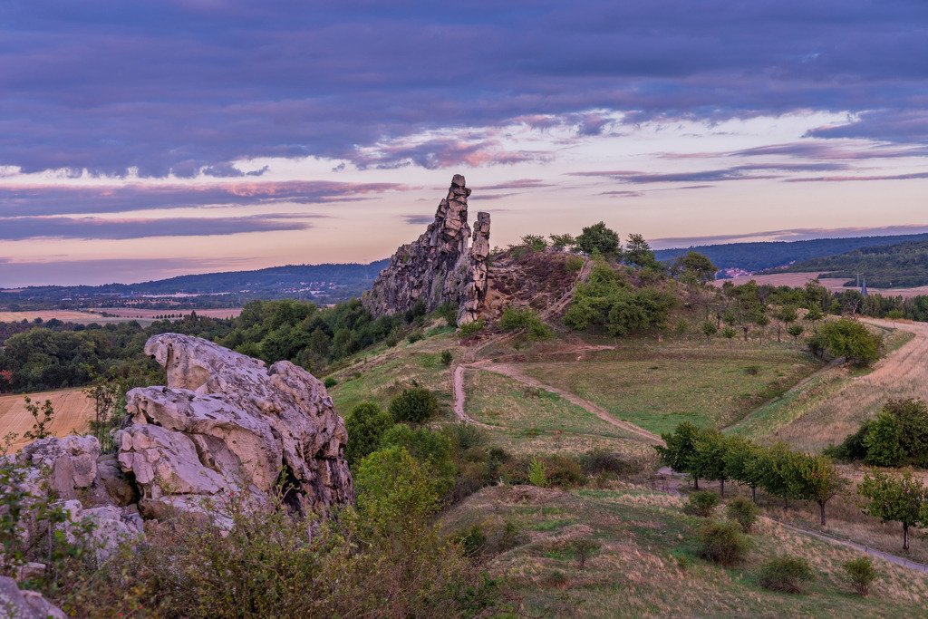 La “Muraille du Diable” à l’heure bleue | Wir machen aus Ihren Bildern Erinnerungen für die Ewigkeit | Hochwertige Fotografien für Ihr zu Hause. - Realisiert mit Pictrs.com