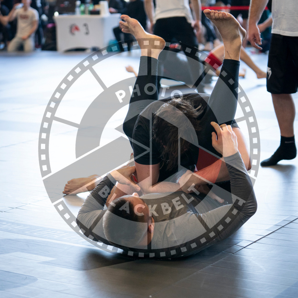 20240309PBB5638 | Fighters compete during the International Luta Livre (ILLCS) Spring Championship in Hannover, Germany, on March 9, 2024.