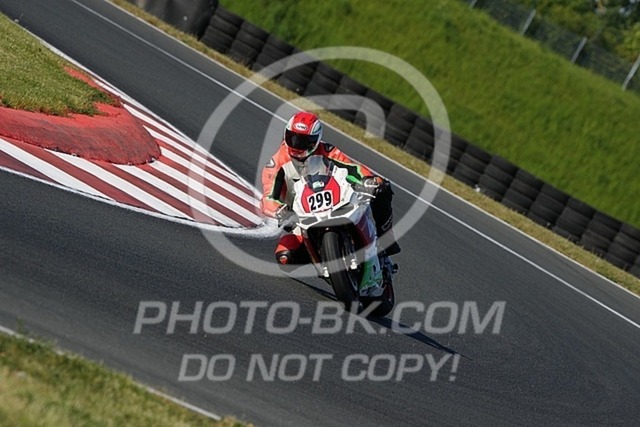 2025_05_12_PBK_16549 | Sportfotografie; SlowMotion; Video; Rennstrecke; Hafeneger; Speer; Racing; RSE; BMW; CBO; Trackday; Motorsportarena; Hockenheimring; Brno; Most; Barcelona; Valencia