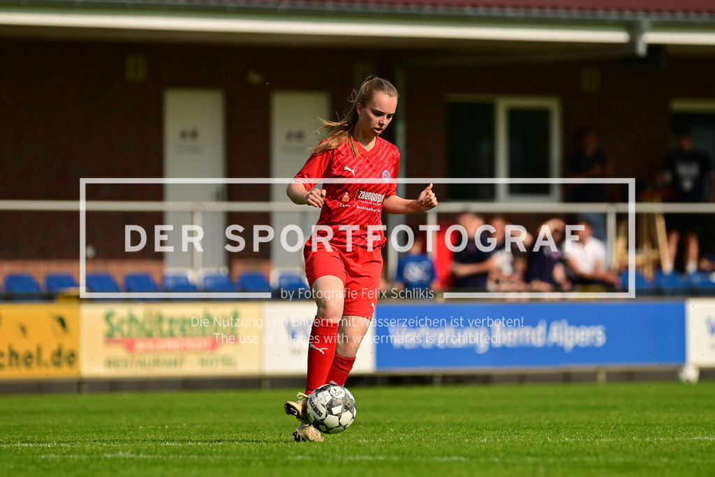 Fußball I Frauen I Saison 2024-2025 I Landesliga I 26. Spieltag I SV Ahlerstedt-Ottendorf II - VSV Hedendorf-Neukloster I 047198 | Der Sportfotograf. - Realisiert mit Pictrs.com