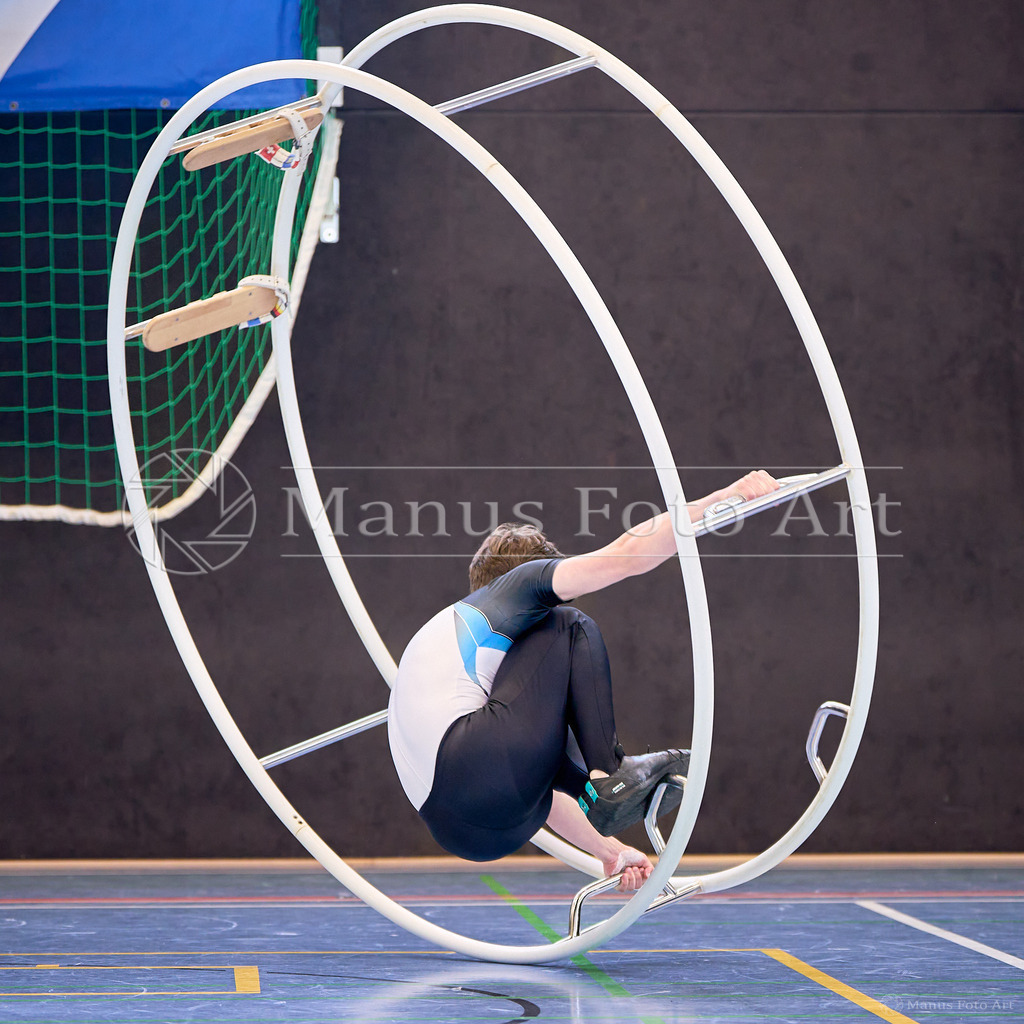 C-DSC01957 | Professionelle Sportfotografie in Hamburg, Schleswig-Holstein und Niedersachsen – spezialisiert auf Rhönrad, Geräteturnen, Leistungsturnen und rhythmische Sportgymnastik. Bundesweite Begleitung von Rhönrad-Events. Jetzt Sport-Fotos - Realisiert mit Pictrs.com
