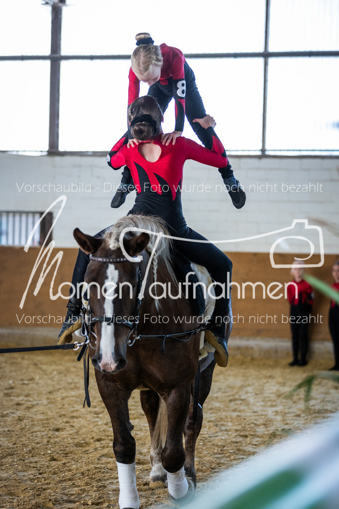 SS-Maxi-199 | MomenTaufnahmen Pferdesportfotos