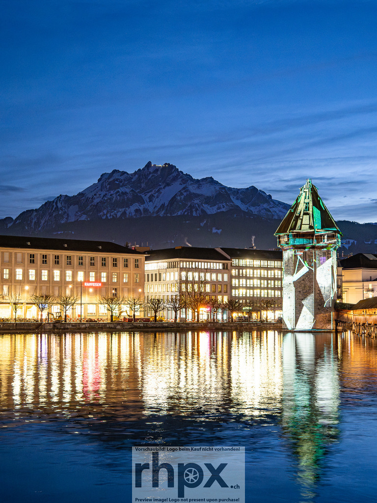 Lilu 2026 Kapellbrücke | Stimmungsvolle Fotokunst aus Luzern. Erlebe den Pilatus, den See und die Stadt Luzern in exklusiven Aufnahmen in der Fotogalerie & Shop. - Realisiert mit Pictrs.com