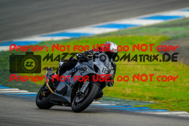 MaZZes_FotoMatrix_240615_6007705_6921 | ROT