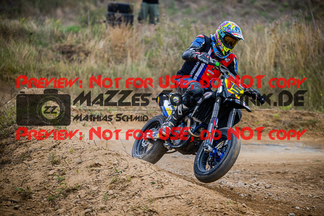 MaZZes_FotoMatrix_220813_5180 | UE40