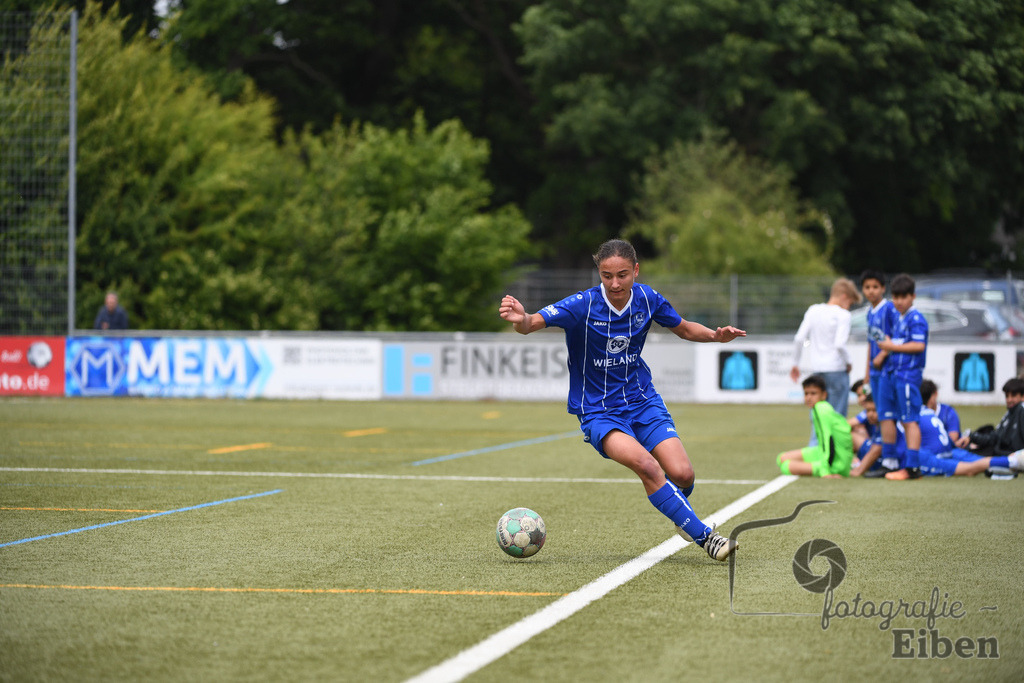 FC Rastede-JSG Esens/Dornum | B-Jugend Bezirksliga; FC Rastede (blau)-JSG Esens/Dornum (weiß) am 24.05.2025 in Rastede (Sportanlage Kötterswegs), Photo: Philip Eiben 2025 - Realisiert mit Pictrs.com