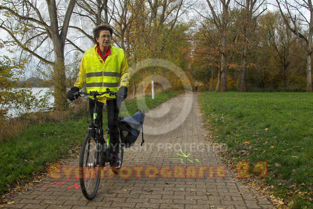221127_1053_EV4_2348 | Sportfotografie im Rhein-Sieg Kreis, Köln, Bonn, NRW, Rheinland Pfalz, Hessen, etc. Unser Tätigkeitsfeld umfasst den Laufsport vom Volkslauf über den Marathon, Duathlon, Triathon bis zum Ultralauf wie Kölnpfad Ultra oder Schindertrail.
