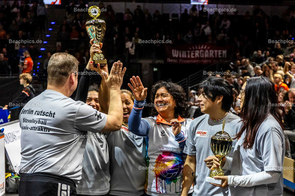 2024-00111544-3-Icke-Cup-Berlin |  16.11.2024; Berlin Foto: Gerold Rebsch - www.beachpics.de