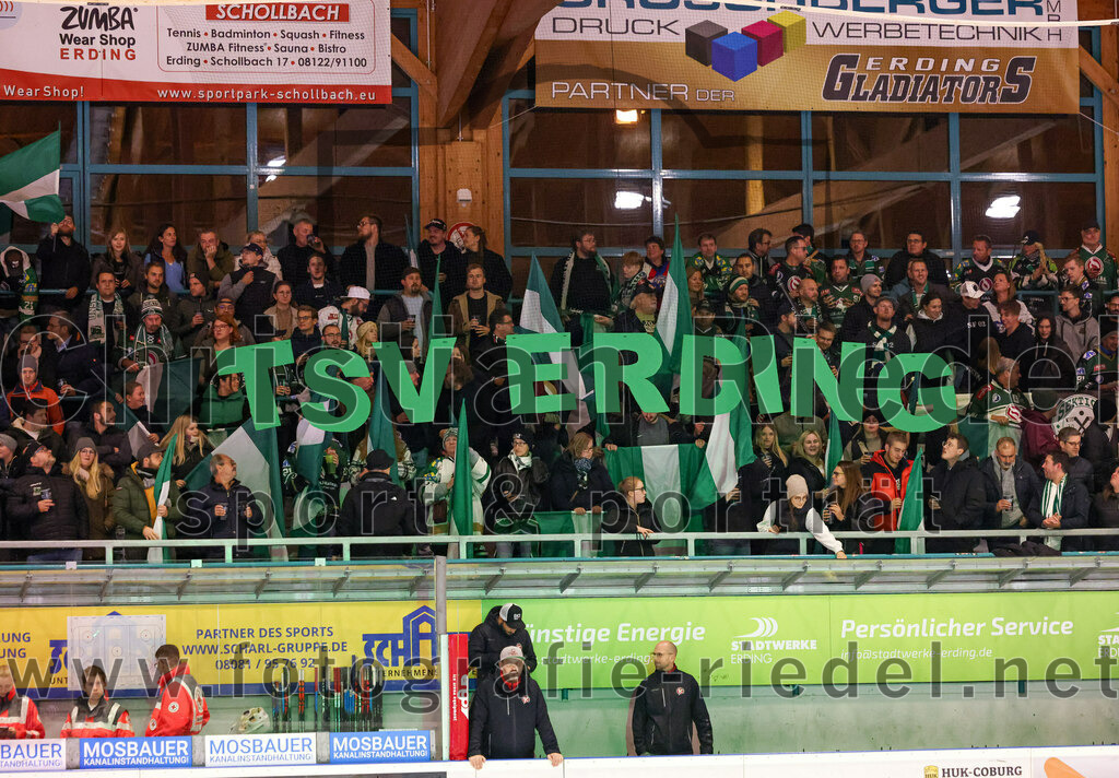 2023-10-20_027_TSV_Erding_gegen_EHC_Klostersee | Erding, Deutschland, 20.10.2023:.Eishockey, Bayernliga Vorrunde 2023 / 2024, 2. Spieltag, TSV Erding gegen EHC Klostersee, Endergebnis: ..Foto: Christian Riedel / fotografie-riedel.net