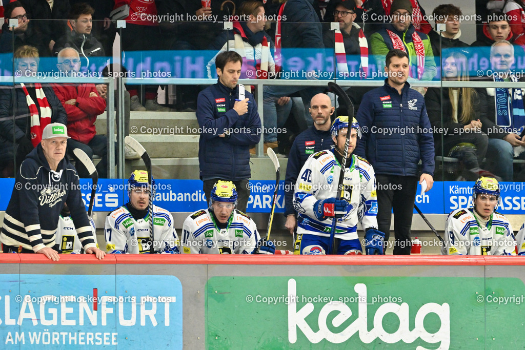 EC KAC vs. EC IDM Wärmepumpen VSV 4.2.2024 | Spielerbank EC VSV, Markus Schmidt Head Equipment Manager EC VSV, Assistentcoach EC VSV David Rodman, Tormann Coach EC VSV Patrick Machreich, Headcoach EC VSV RODMAN MARCEL