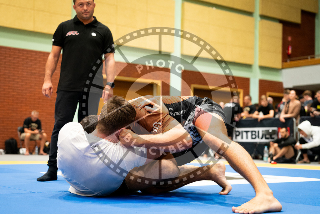 20250906PBB1751 | Fighters compete during the ADCC European Trials  competition in Warsaw, Poland, on September 6, 2025.