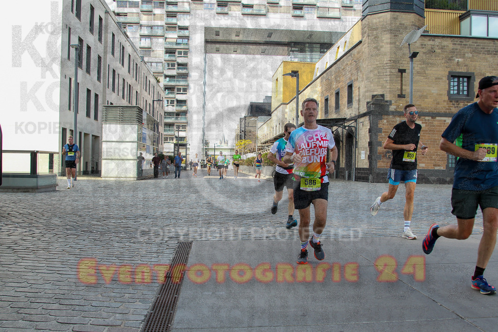 250920_1452_EV4_7355 | Sportfotografie im Rhein-Sieg Kreis, Köln, Bonn, NRW, Rheinland Pfalz, Hessen, etc. Unser Tätigkeitsfeld umfasst den Laufsport vom Volkslauf über den Marathon, Duathlon, Triathon bis zum Ultralauf wie Kölnpfad Ultra oder Schindertrail.