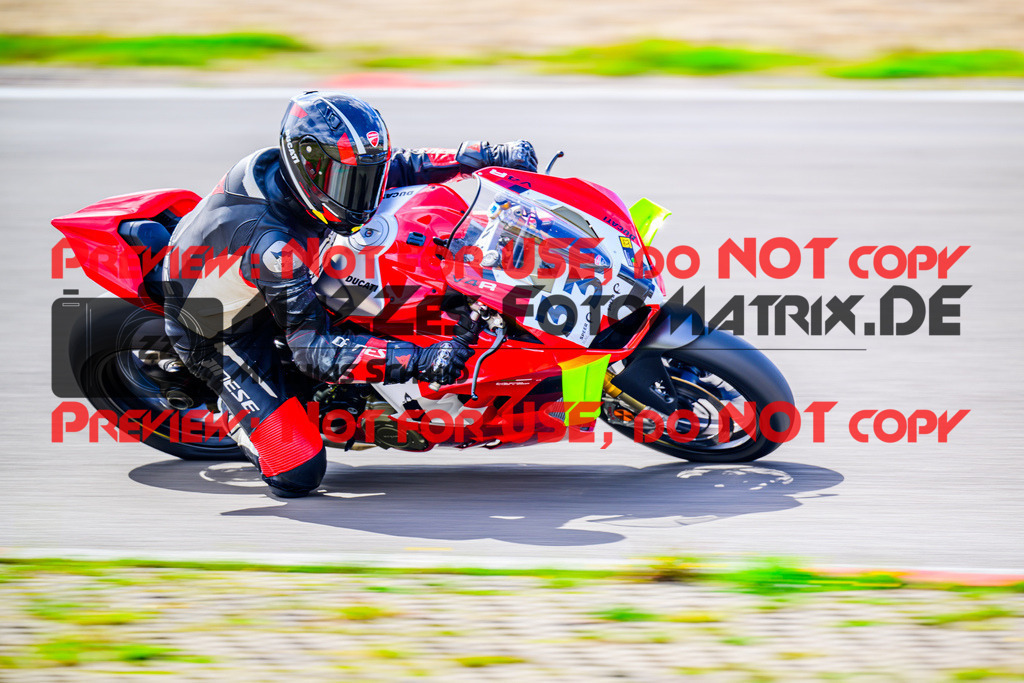 MaZZes_FotoMatrix_240911_6007705_6943 | GELB