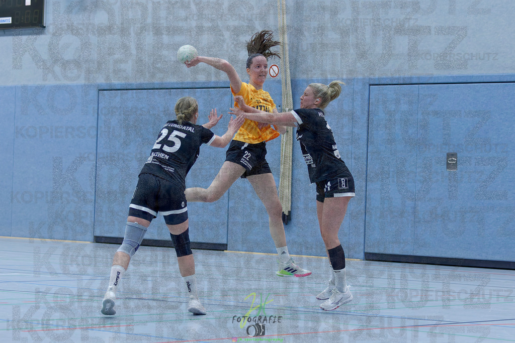Handball Frauen Oberliga Mitte, HSG Eibelshausen/Ewersbach - HSG Lumdatal | Handball Frauen Oberliga Mitte, HSG Eibelshausen/Ewersbach - HSG Lumdatal am 21.02.2026 in Dietzhölztal-Steinbrücken (Sporthalle am Hammerweiher)Photo © 2026 - Jörg Heinrich - Realisiert mit Pictrs.com