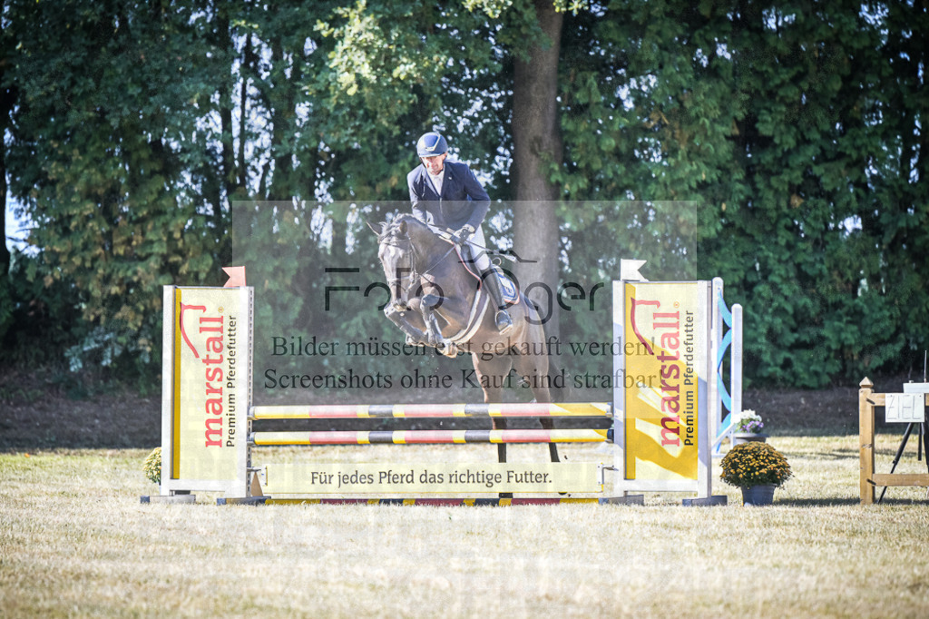 DOS_0186 | Entdecke hochwertige Reitturnierfotos von Foto Oger. Professionell, emotional und authentisch – jetzt Lieblingsmomente im Shop bestellen.Deutschlandweite Turnierfotografie. - Realisiert mit Pictrs.com