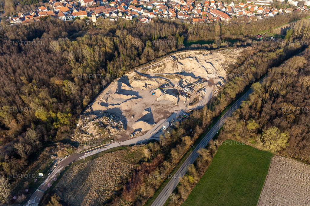 Vue aérienne: Vue de la ville à Lauterbourg dans le département Bas Rhin, France. Photo: IMG_130995.jpg prise le 22/03/2022 par Werner Riehm/FLY-FOTO.euRésolution de l'original: 5229 x 3486 px