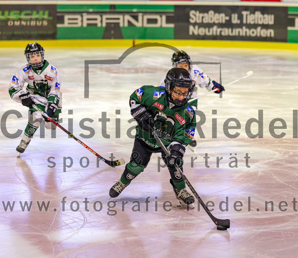 2025-12-14_105_TSV_Erding_gegen_ECDC_Memmingen_Indians | Erding, Deutschland, 14.12.2025:Eishockey, Oberliga Süd 2025 / 2026, 26. Spieltag, TSV Erding gegen ECDC Memmingen Indians, Endergebnis: 1:2Foto: Christian Riedel / fotografie-riedel.net