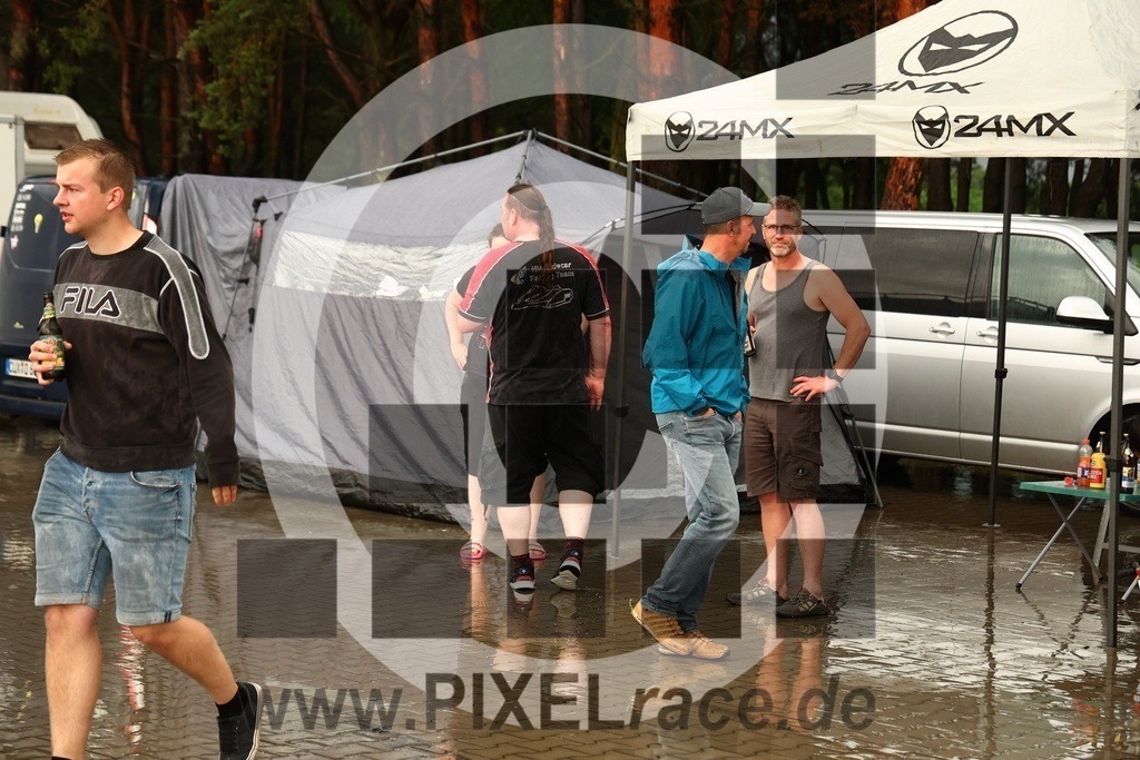 social-20240604_33454 | Schöne Erinnerungen an spannende Momente - das festzuhalten ist unser Job. PIXELrace.de ist seit 2003 auf den Rennstrecken Europas unterwegs um die Action draußen beim Fahren und die wunderbare Stimmung imm Fahrerlager für euch einzufangen.